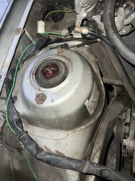 Опель кадет 1,6  моноинжекто