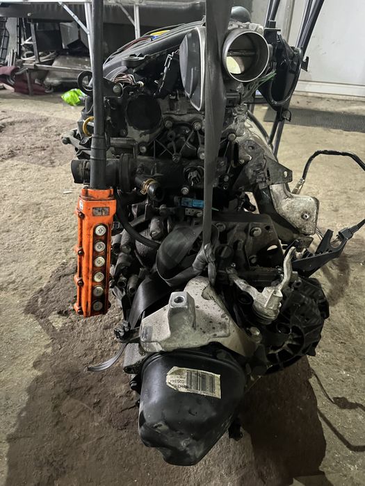 Двигун двигатель мотор 1.6 k4mp848 renault megane3 scenic 3 рено меган