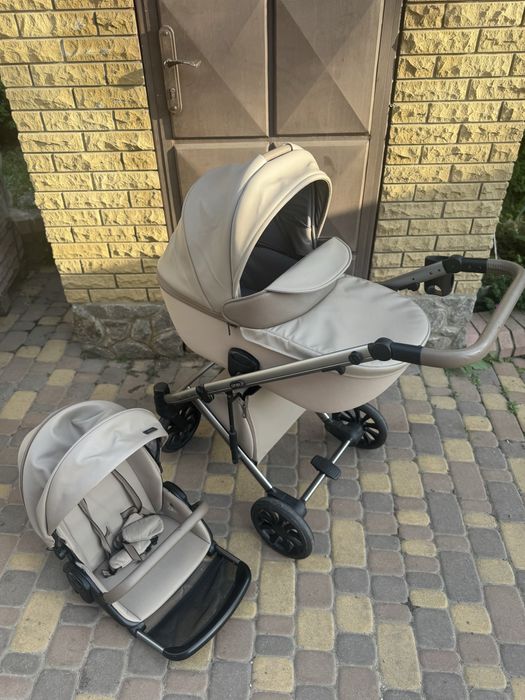 Продам коляску Anex e/type