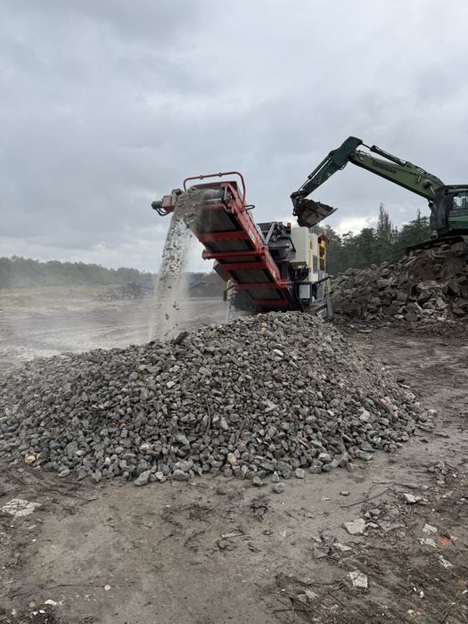 Usługi Kruszarka Kruszenie Wynajem Kruszarki Sandvik Rozbiórki