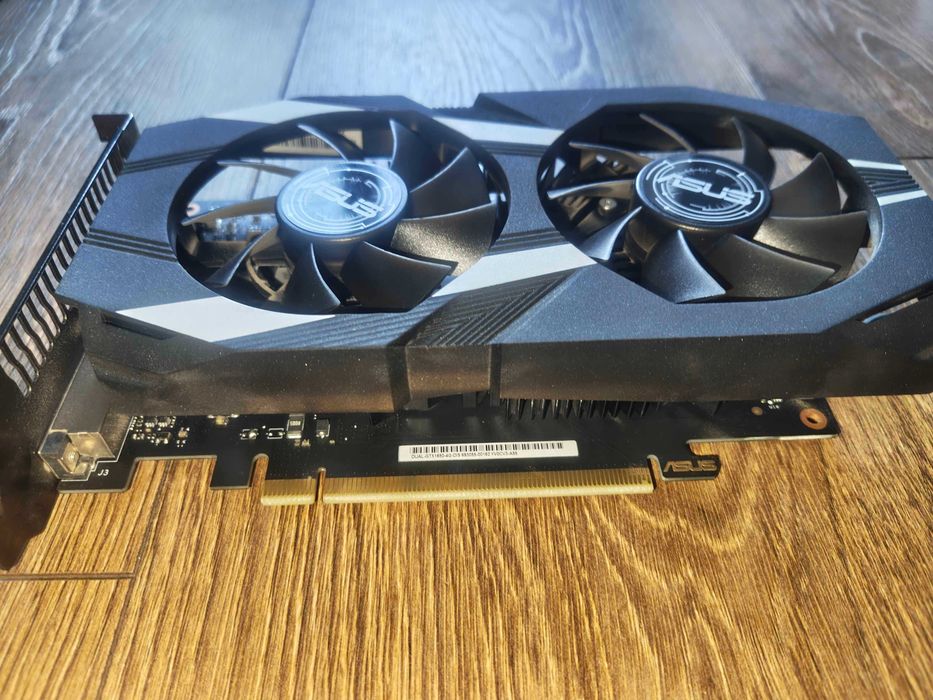 Karta graficzna Asus GTX 1650 4GB