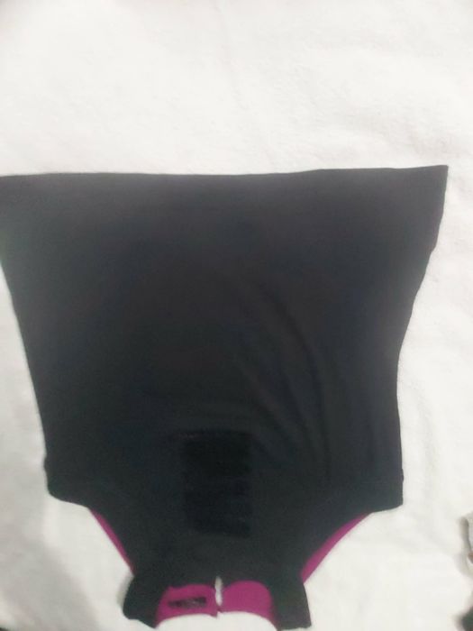 Vários peças vestuário de senhora