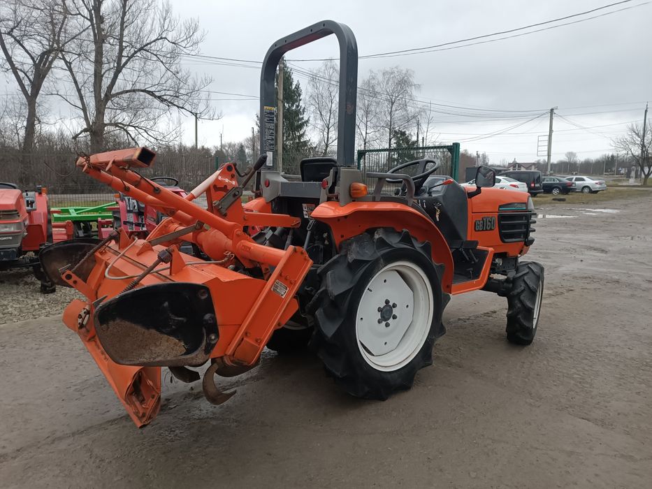 Японський мінітрактор.Трактор Кубота.