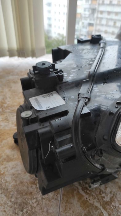 Фара передня права 5NL941006 для Тігуан 2 USA