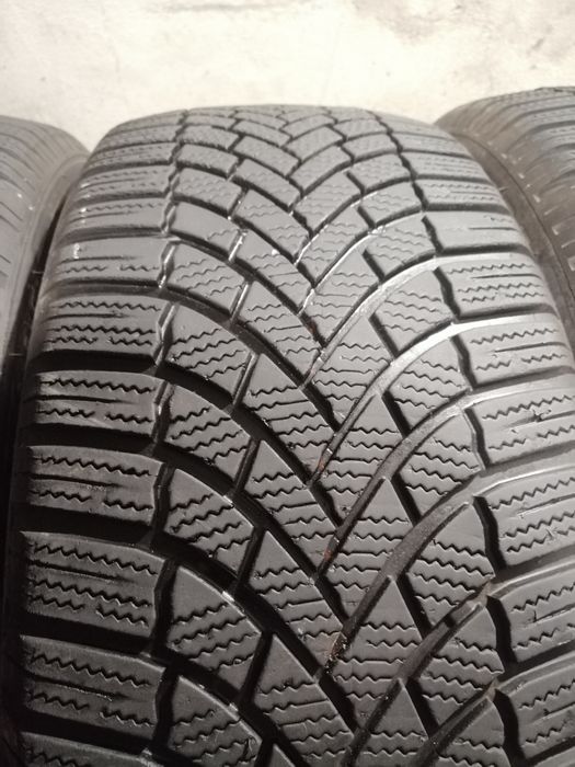 235/50R19 103V Bridgestone Blizzak LM 005