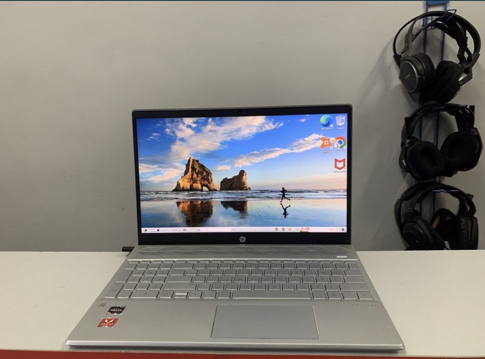 Ноутбук HP Pavilion Laptop 15-cw0804no AMD Ryzen 5 2500U