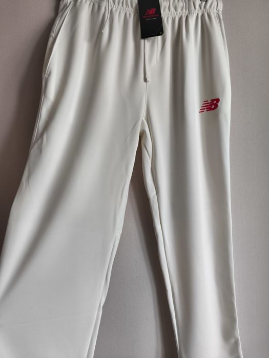 Жіночі спортивні брюки  New Balance
