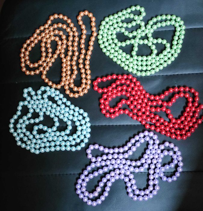 Perły supełkowane, 5 sznurów, różne kolory, 125zł za jeden sznur