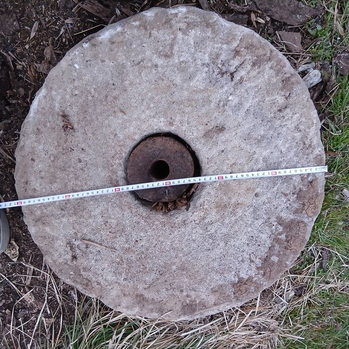 Kamień Młyński 60 CM
