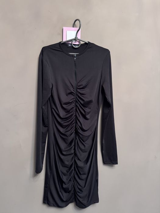 Сукня Prettylittlething