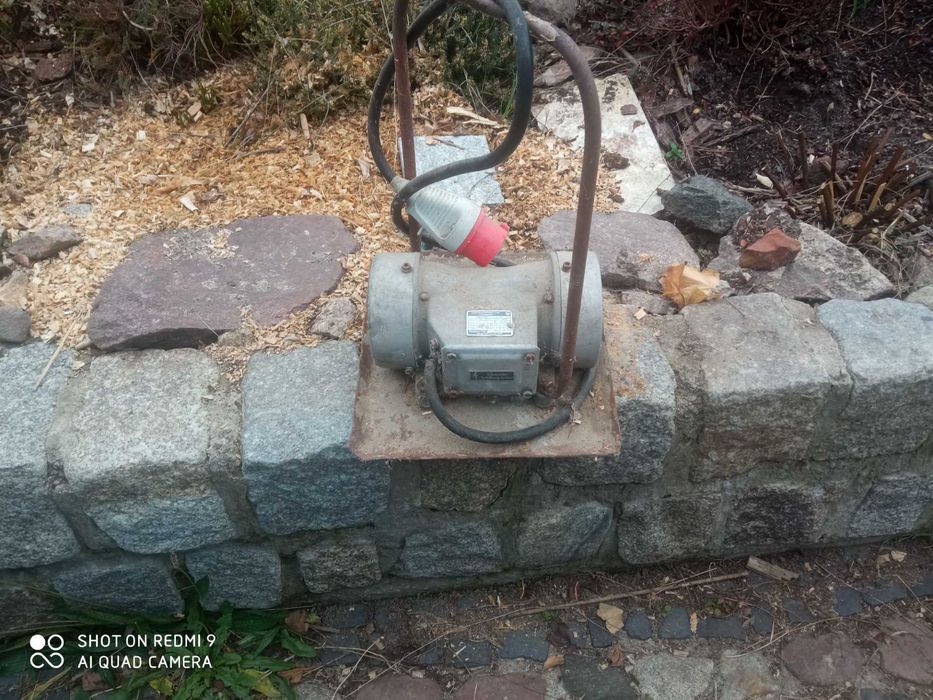 Zagęszczarka, płyta wibracyjna elektryczna.