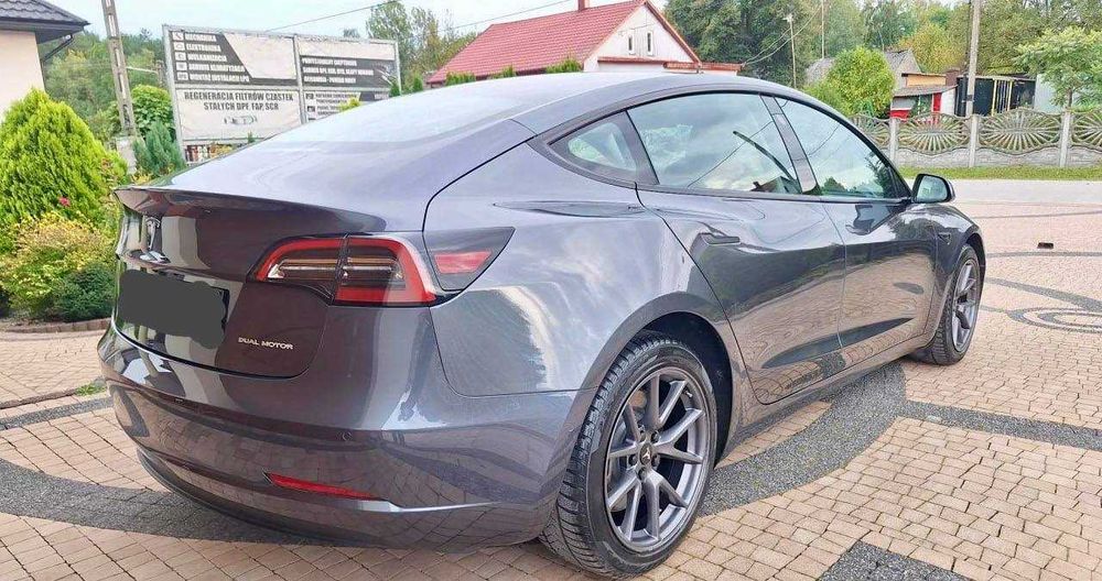 Tesla Model 3 Long Range AWD 2022