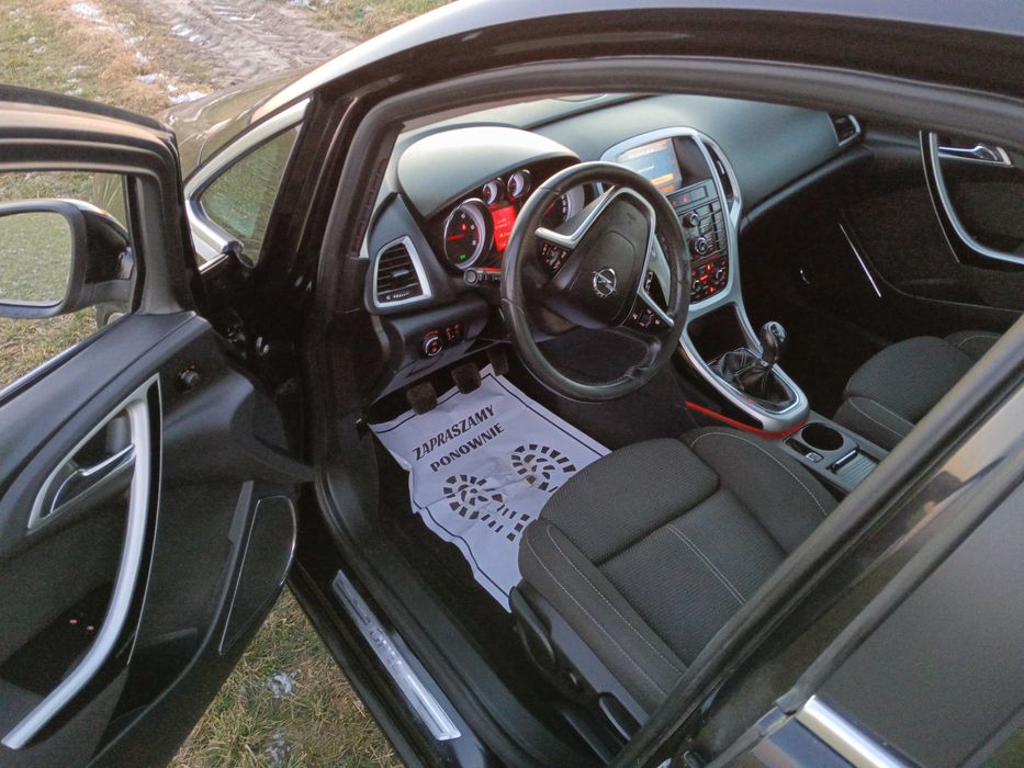 astra IV stan bardzo ladny