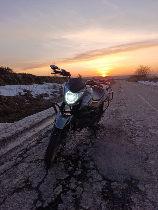 Продам мотоцикил Lifan CITYR 200