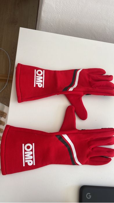 Luvas OMP novas
