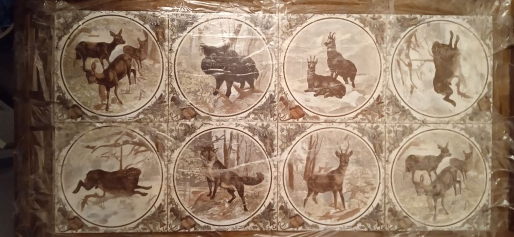 Drewniany barek na kółkach