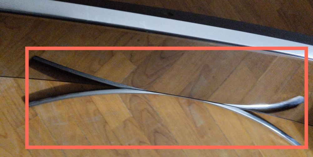 Televisão Samsung UR48H8000SL com suporte, para peças