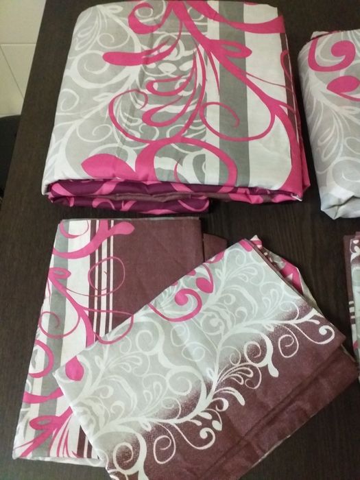 NOVO  2 PREÇOS,2 Capas edredao 150x215 e 210x230 Veja zonas