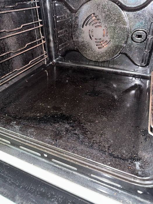 МИТТЯ ВІКОН, Прибирання.