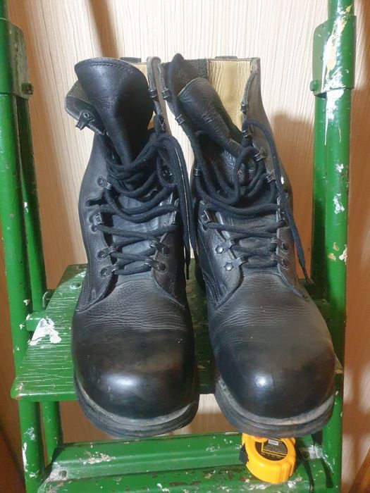 Мужские  кожаные берцы  42р. .