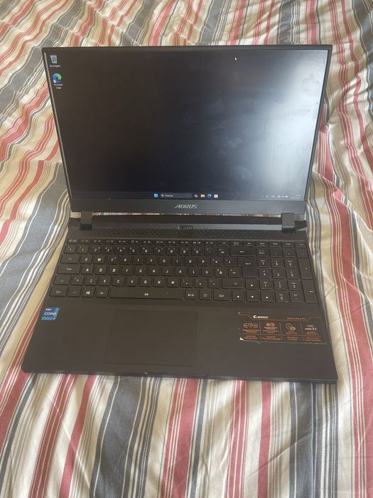 Pc Laptop Gamer AORUS 15P KD