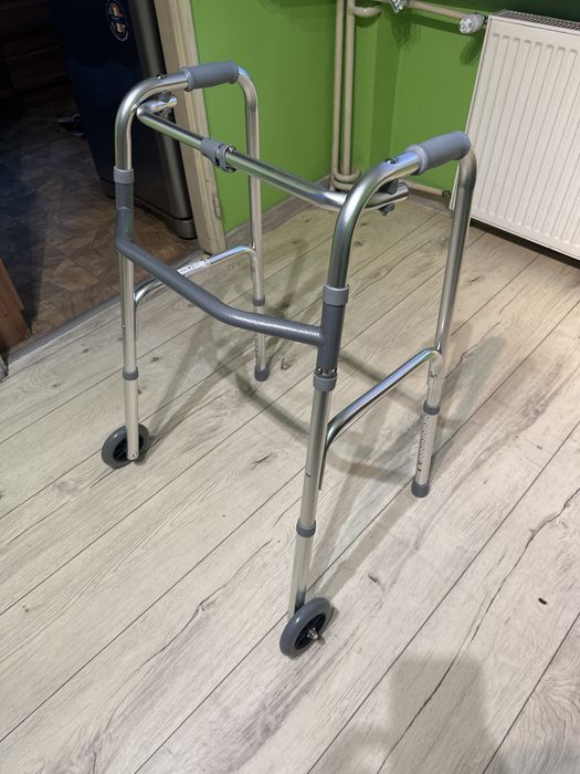 Balkonik skladany na duzych kołach