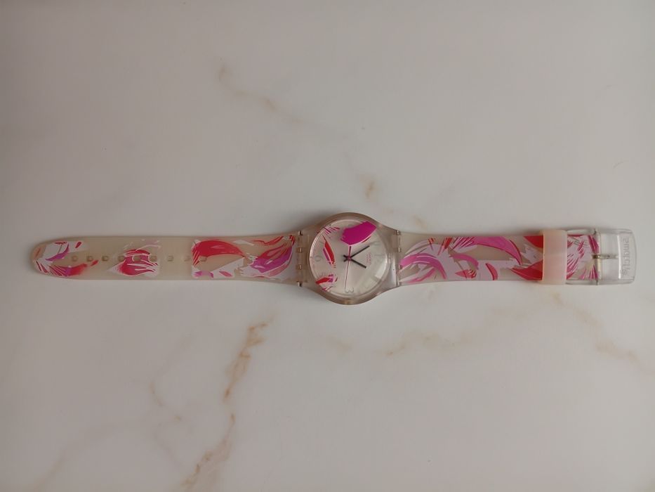 Наручные часы Swatch Exotic Curves