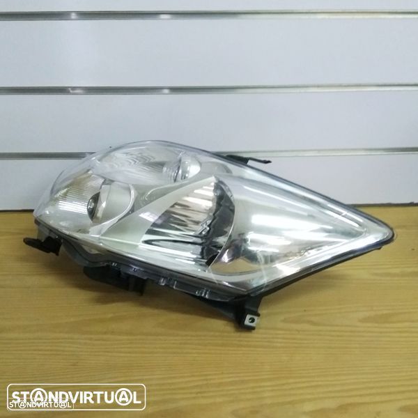 Farol Toyota Auris modelo: 2007 até 2010 novo