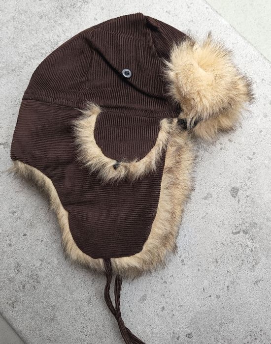 Czapka uszatka Haker w kolorze czekoladowym