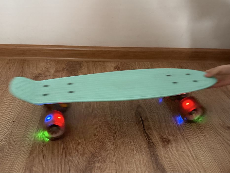 deskorolka fiszka świecąca (darmowa dostawa)