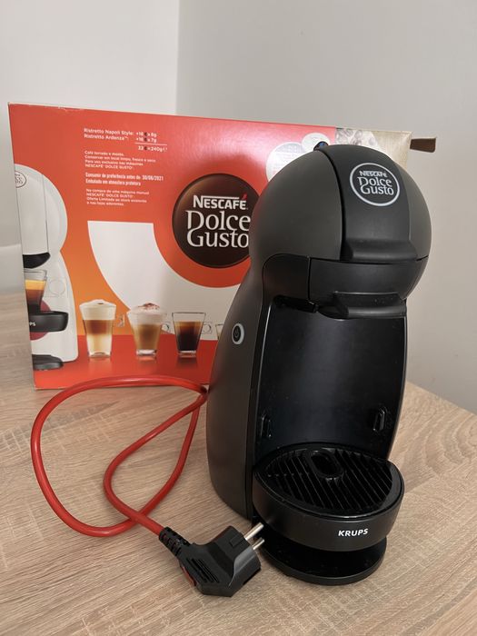 Máquina de Café/ Bebidas Dolce Gusto®
