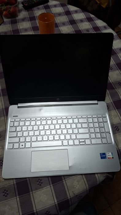 Portatil Hp 15s-fq5004np