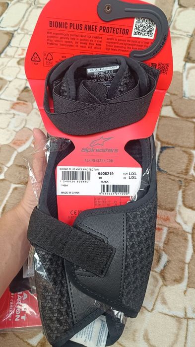 Захист коліна Alpinestars Bionic Plus Knee защита колен альпинстарс