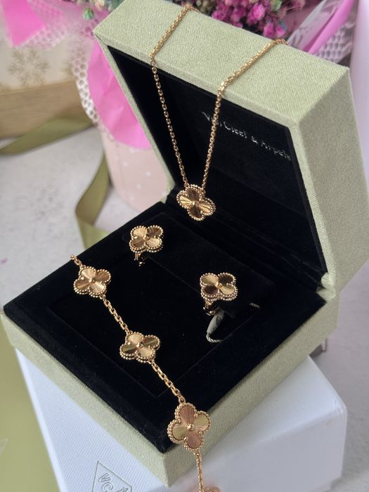 Сет в стилі Van cleef, набір ван кліф (сережки, підвіска, браслет)