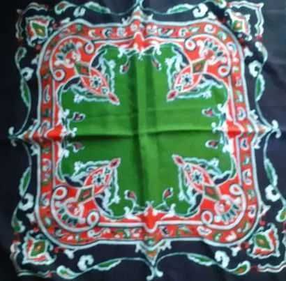 Śliczna i modna chusta