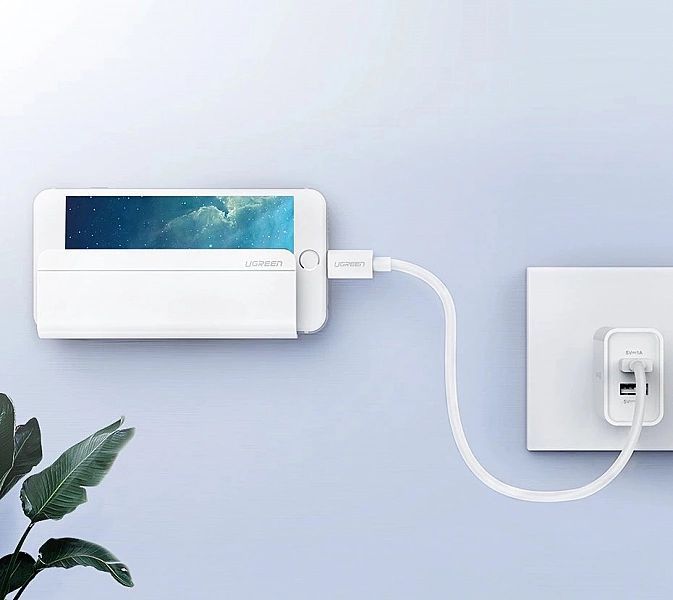 Ugreen uchwyt ścienny podstawka na smartfona do ładowania biały (30394