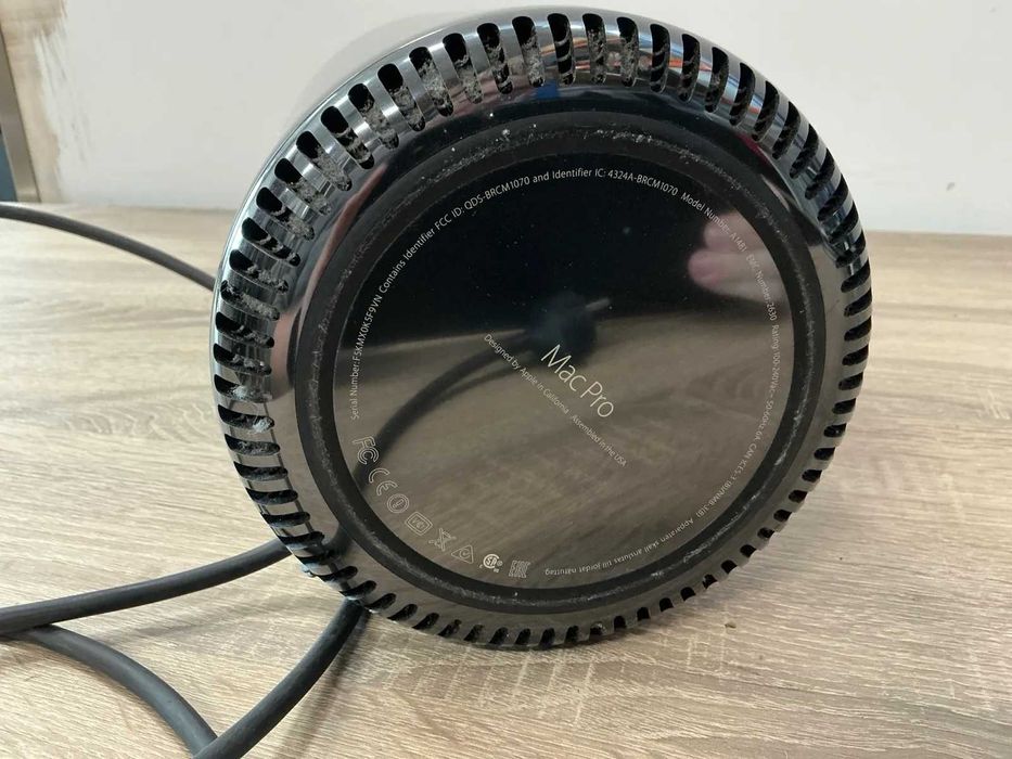 Mac Pro / Intel XEON / 500 ssd / 32G RAM