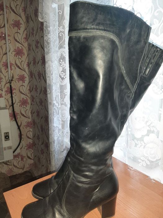 Сапожки зимові чорного кольору