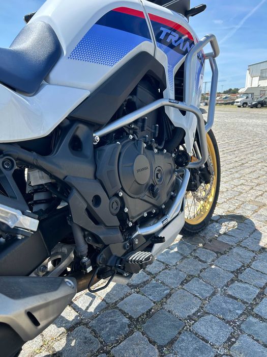Honda Transalp XL750 com Garantia até 09/2028