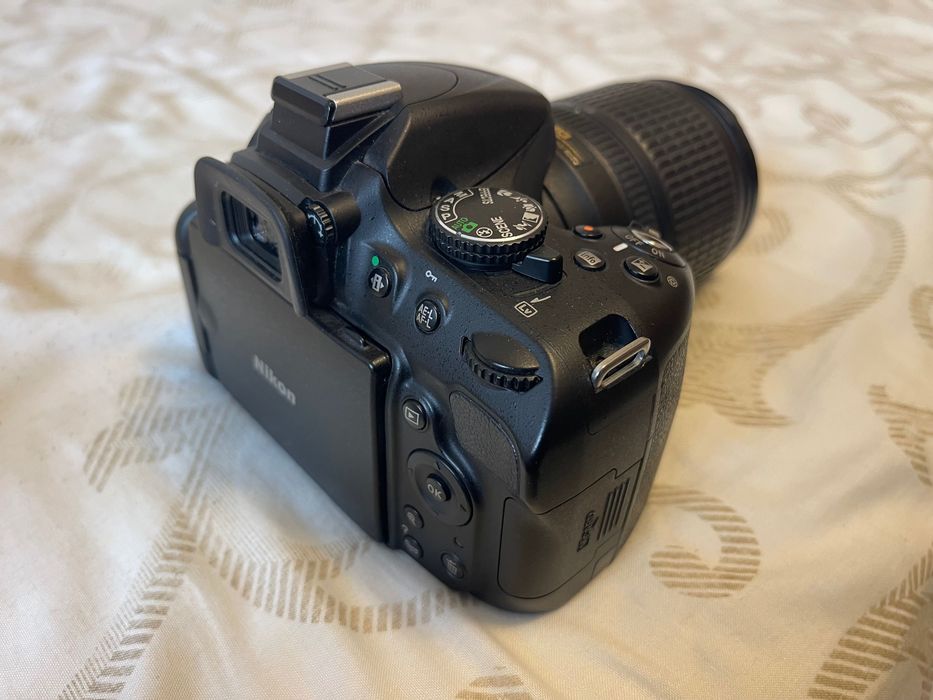 Nikon D5100 18-105mm