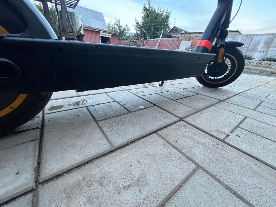 Електросамокат kugoo