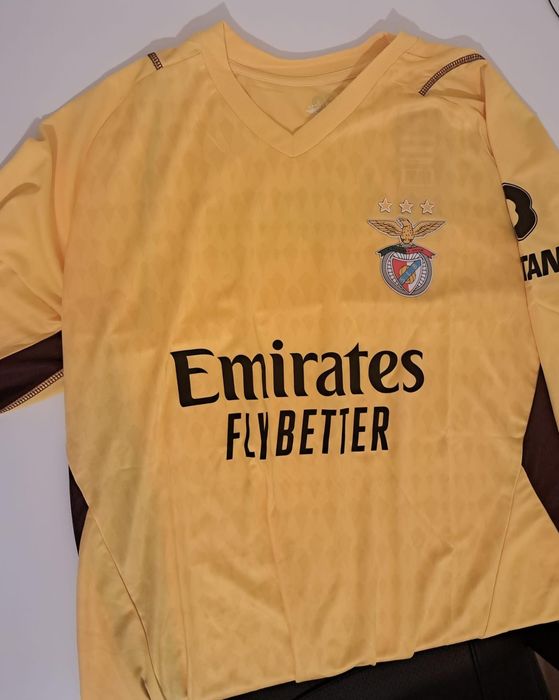 Blusa Sport Lisboa e Benfica