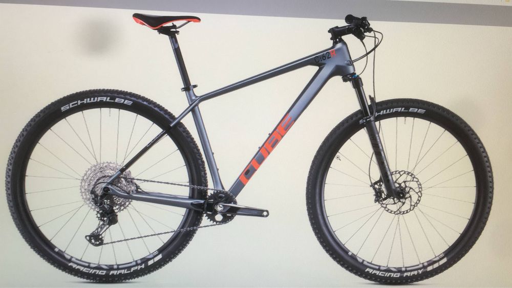 Bicicleta Cube Reaction C62 Race