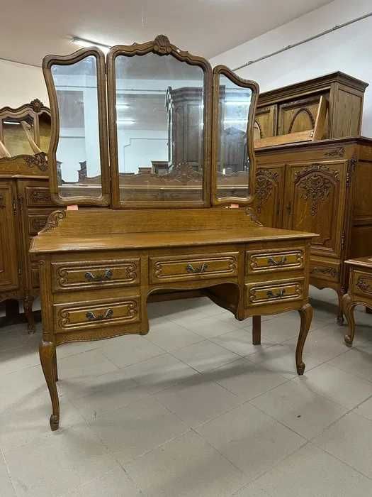 Piękna Toaletka ludwikowska. Transport możliwy na cały kraj.