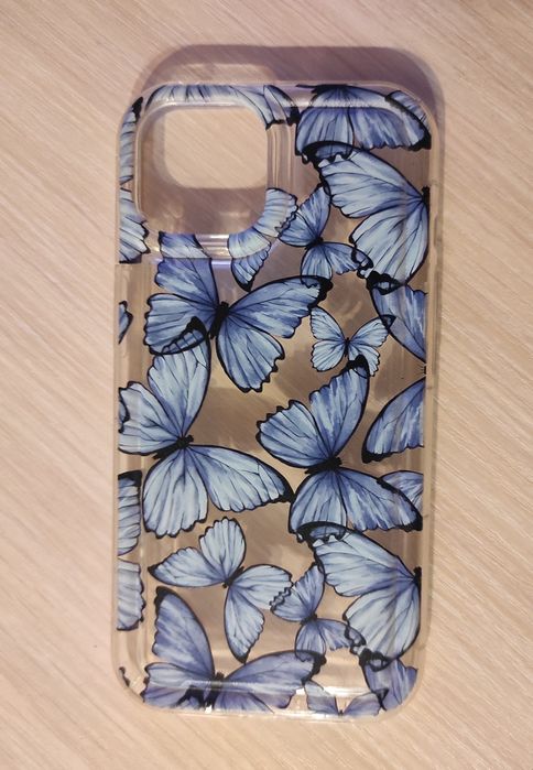 Чохли на iPhone 15