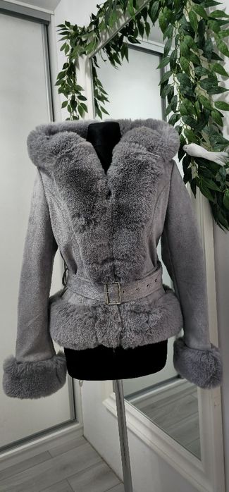 Szara kurtka z kapturem futerko 36