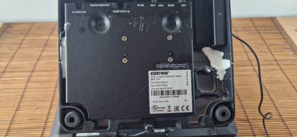 POS touch screen  windows 10 Pro i5 RAM 8gb
