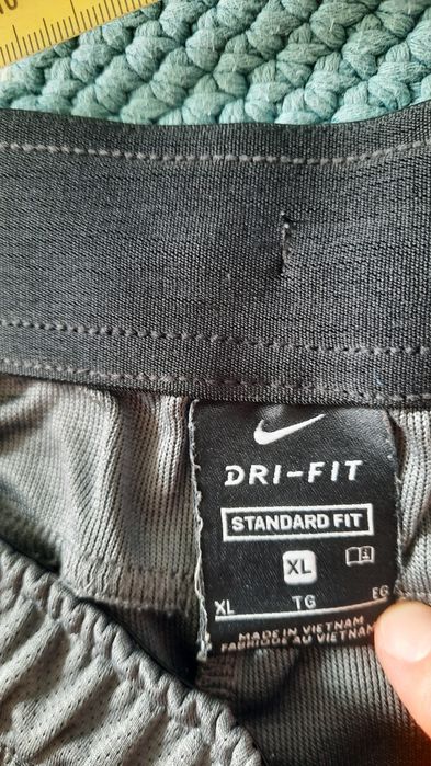 Nike spodenki r.XL,Adidas  Gant Hilfiger Helly Hansen  Massimo Dutti, j.nowe