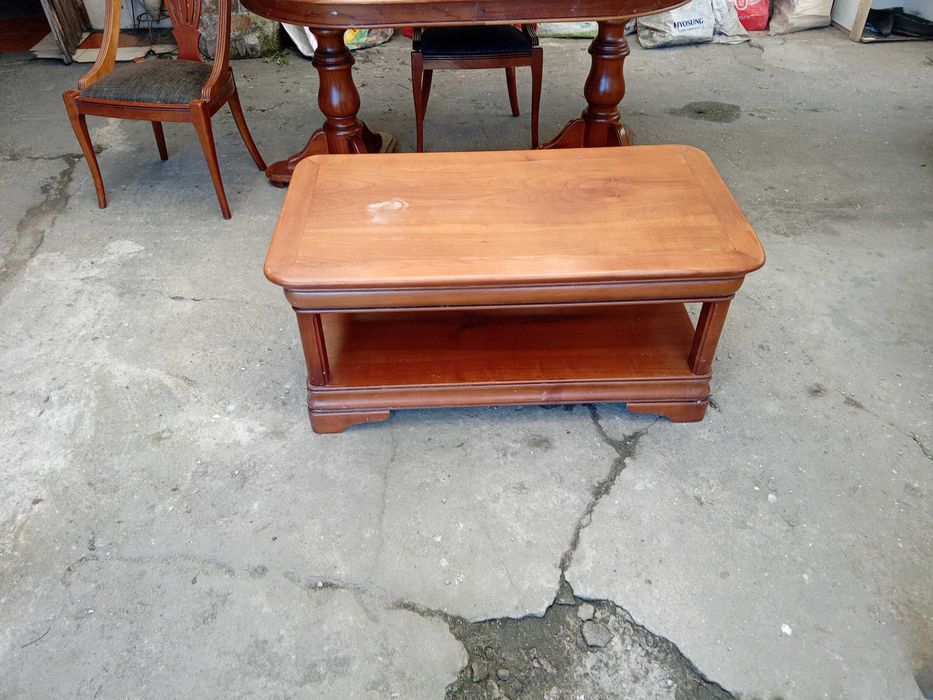 Mesa de jantar de cerejeira