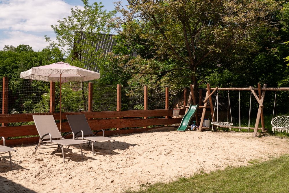 Samodzielny Dom z  bala widok na gory, podgrzewany, zadaszony,zabudowany caloroczny basen plaza, jacuzzi, 30a działka, las